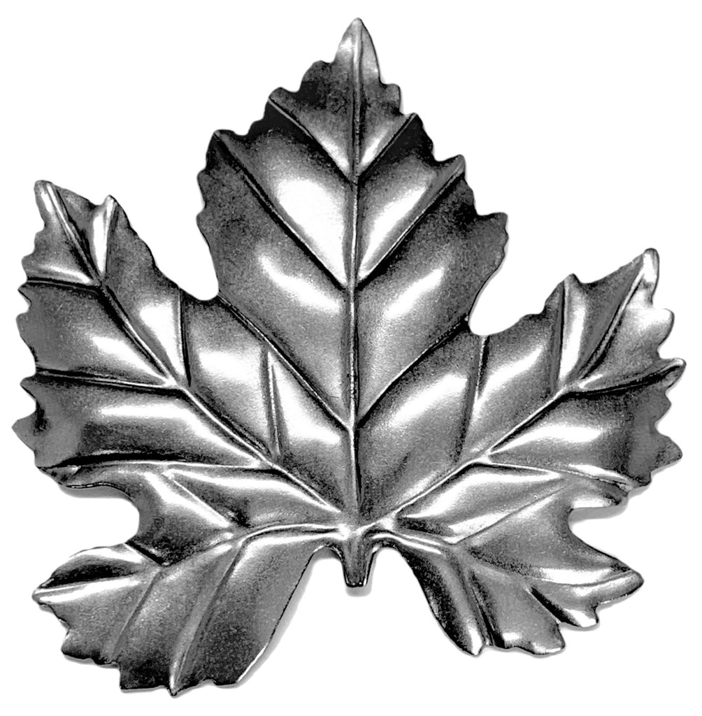 A steel maple leaf-perfect for any outdoor trellis or gardening objects that need accessorizing